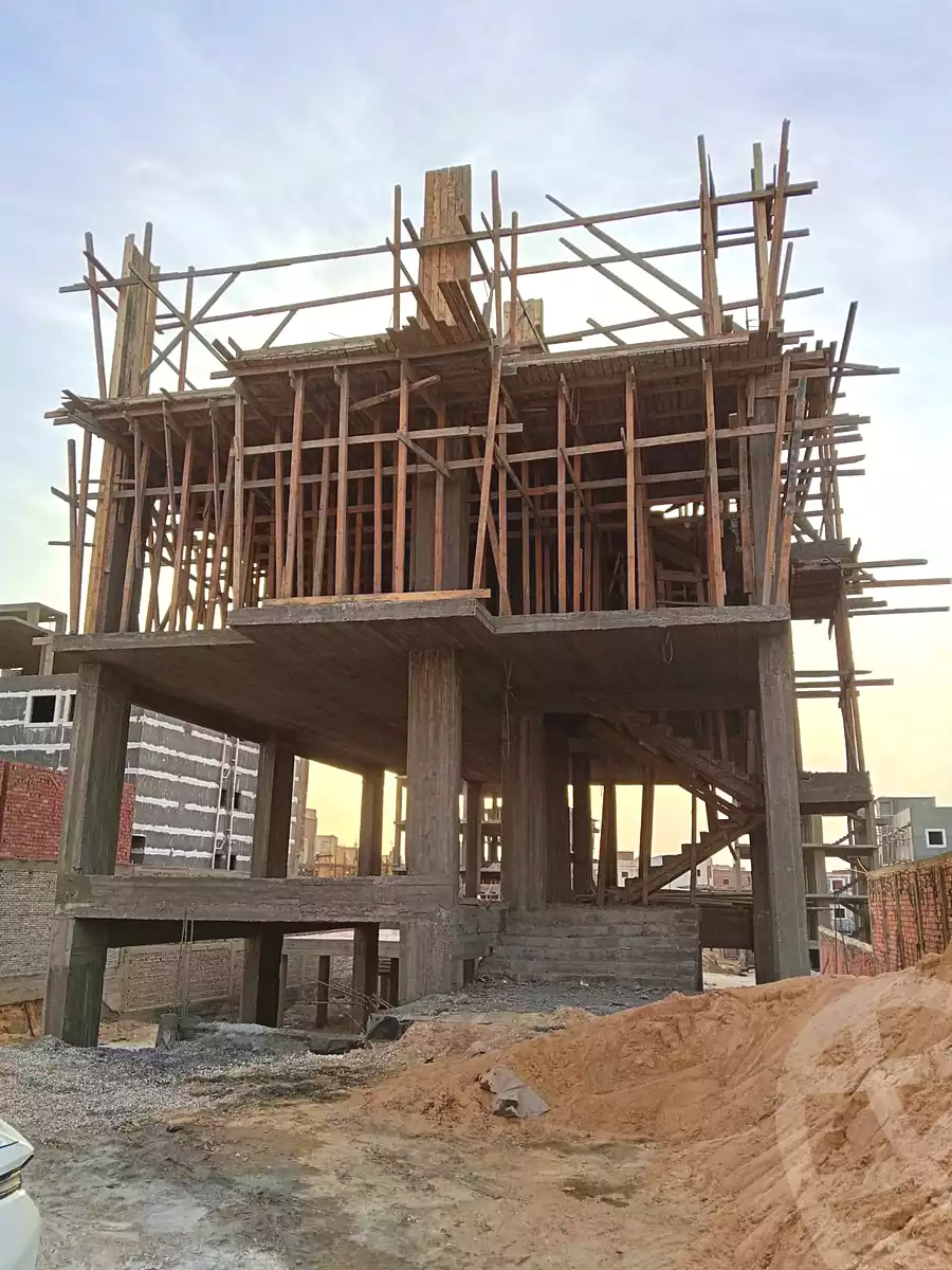 https://aqarmap.com.eg/en/listing/7360342-for-sale-cairo-6th-of-october-hadaeq-october-golden-square