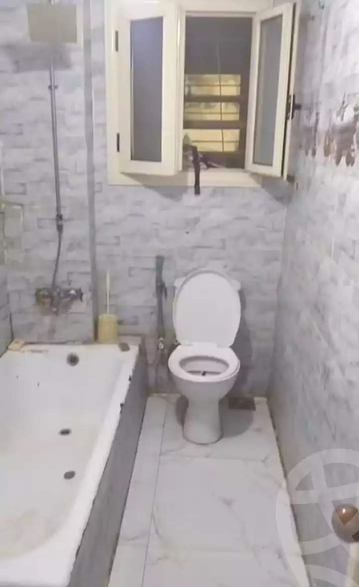 https://aqarmap.com.eg/ar/listing/7360499-for-sale-cairo-ain-shams-yaacoub-boutros-st