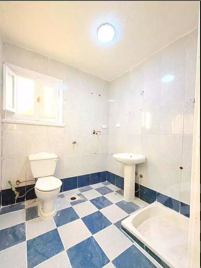 https://aqarmap.com.eg/en/listing/7360659-for-sale-alexandria-al-agamy-shataa-el-nakheel