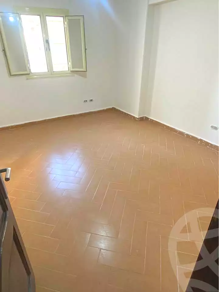https://aqarmap.com.eg/en/listing/7360732-for-sale-alexandria-ganaklis