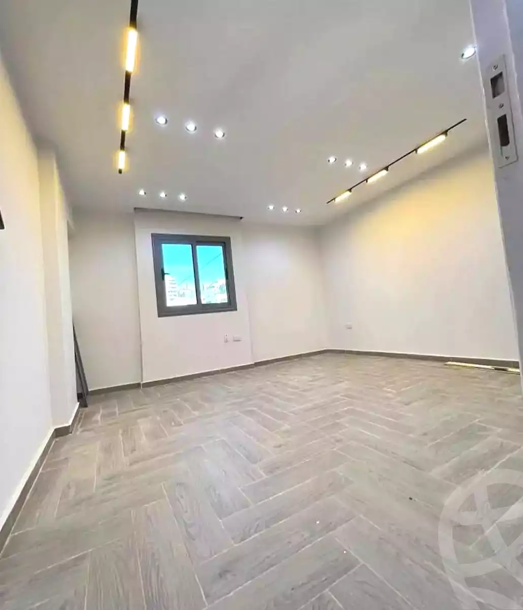 https://aqarmap.com.eg/ar/listing/7361092-for-sale-alexandria-al-agamy-lbytsh-bianchiii-el-arbaeen-st