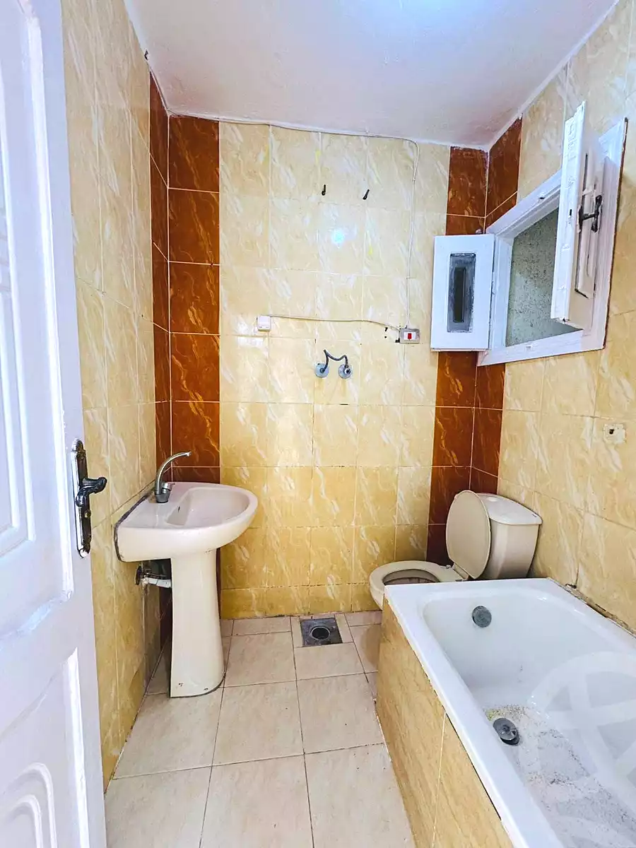 https://aqarmap.com.eg/ar/listing/7361370-for-sale-alexandria-al-agamy-shataa-el-nakheel