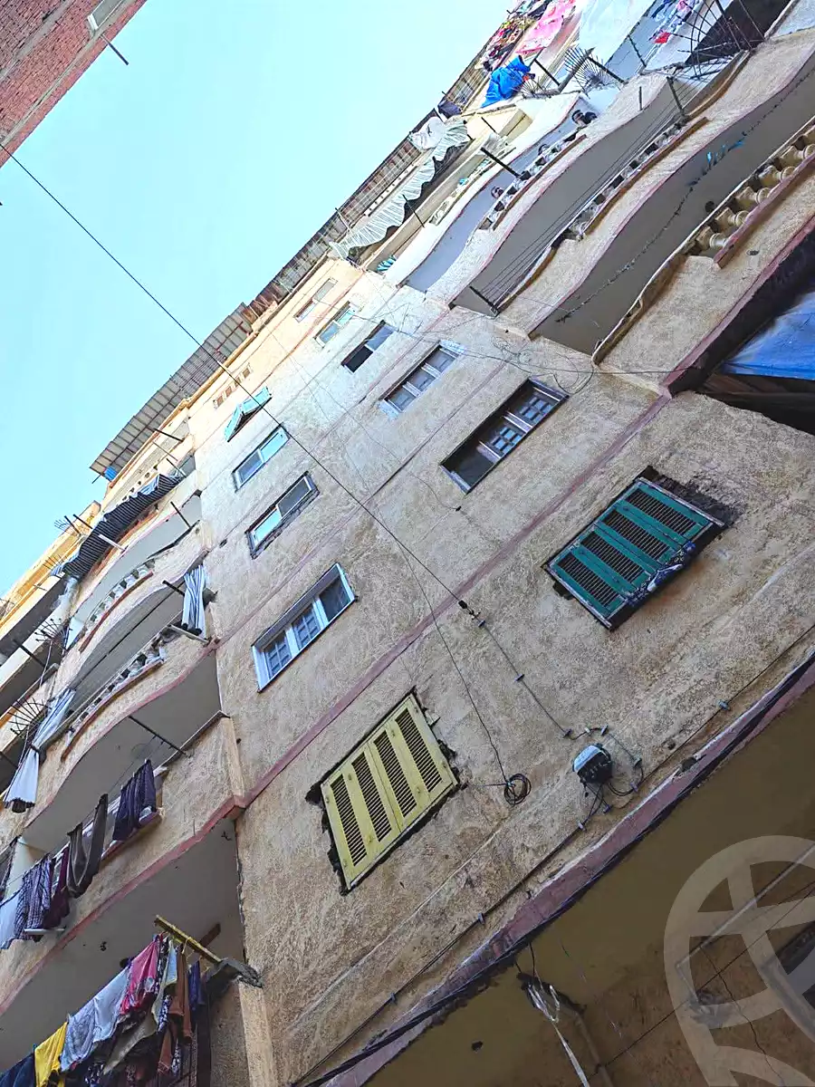 https://aqarmap.com.eg/ar/listing/7361468-for-sale-alexandria-al-agamy-el-hanouvel-radwan-st
