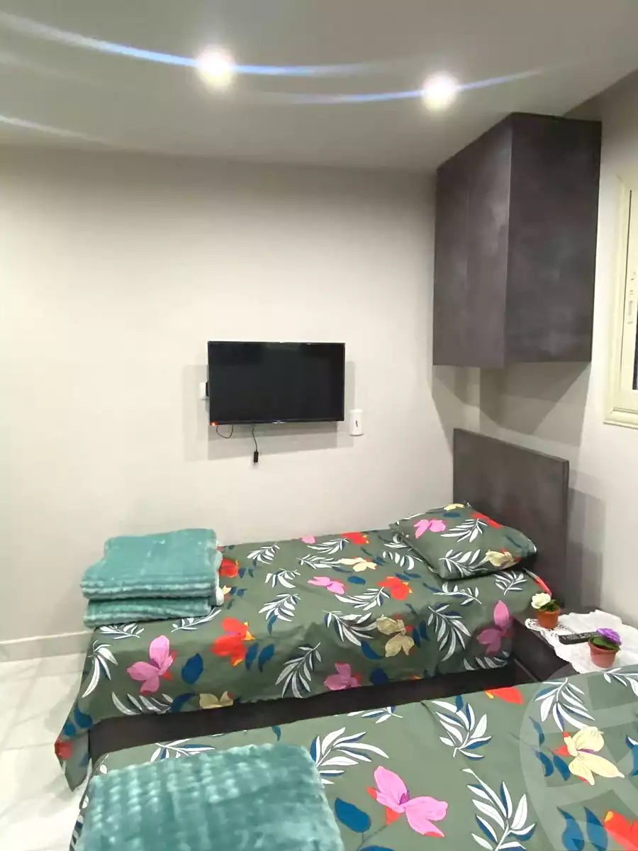 https://aqarmap.com.eg/en/listing/7361516-for-sale-cairo-6th-of-october-el-ahyaa-neighborhood-2nd-divided-from-al-kafrawei-st