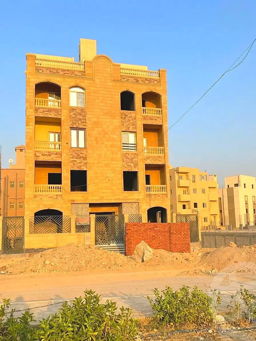 https://aqarmap.com.eg/en/listing/7361578-for-sale-cairo-6th-of-october-hadaeq-october-golden-square