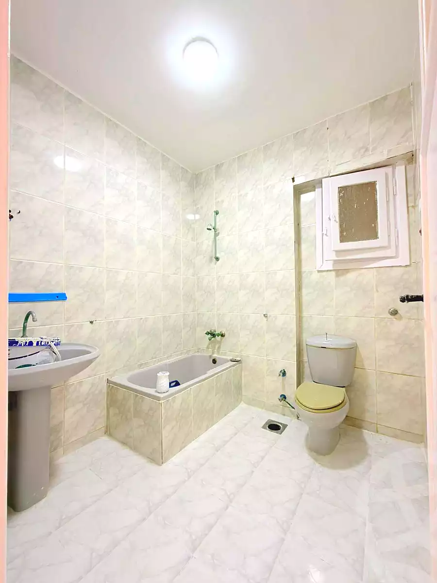 https://aqarmap.com.eg/ar/listing/7361852-for-sale-alexandria-al-agamy-shataa-el-nakheel