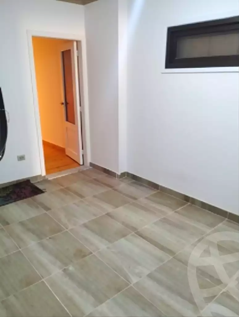 https://aqarmap.com.eg/ar/listing/7363026-for-rent-alexandria-ganaklis-el-fath-st