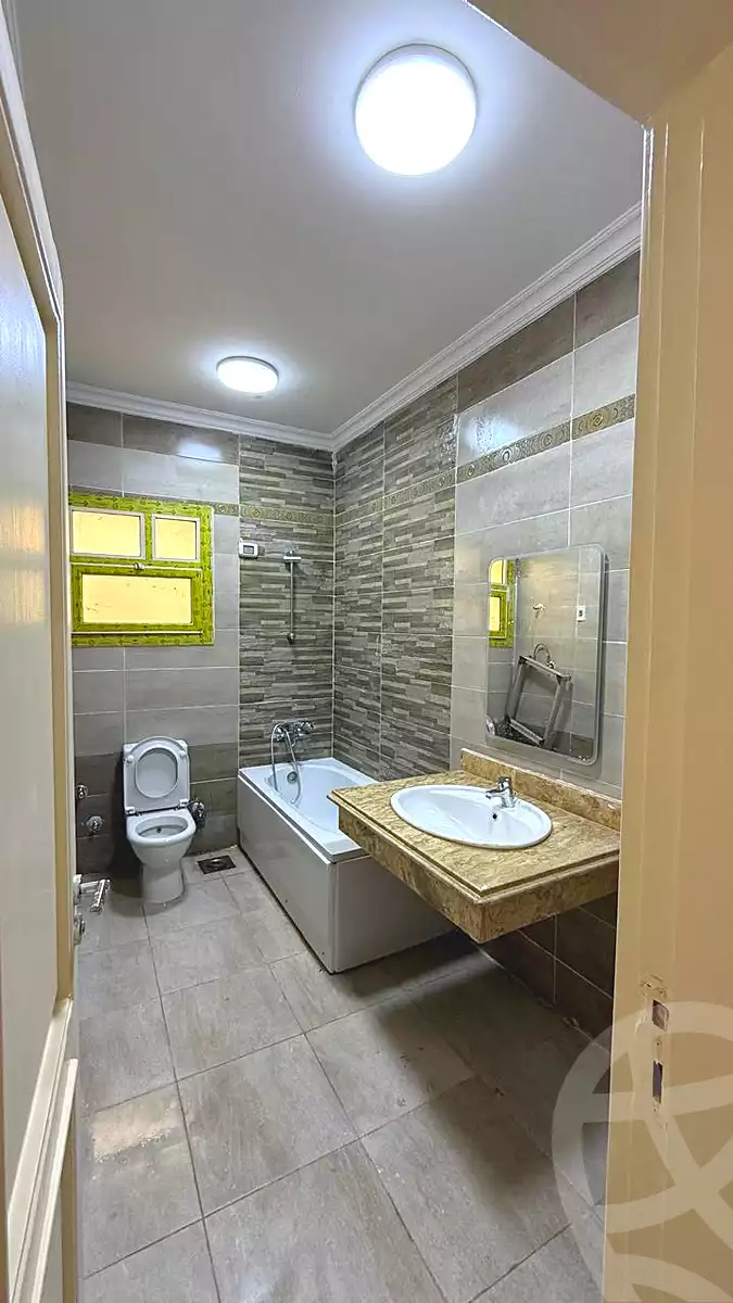 https://aqarmap.com.eg/ar/listing/7363205-for-rent-cairo-new-administrative-capital-r3-d8