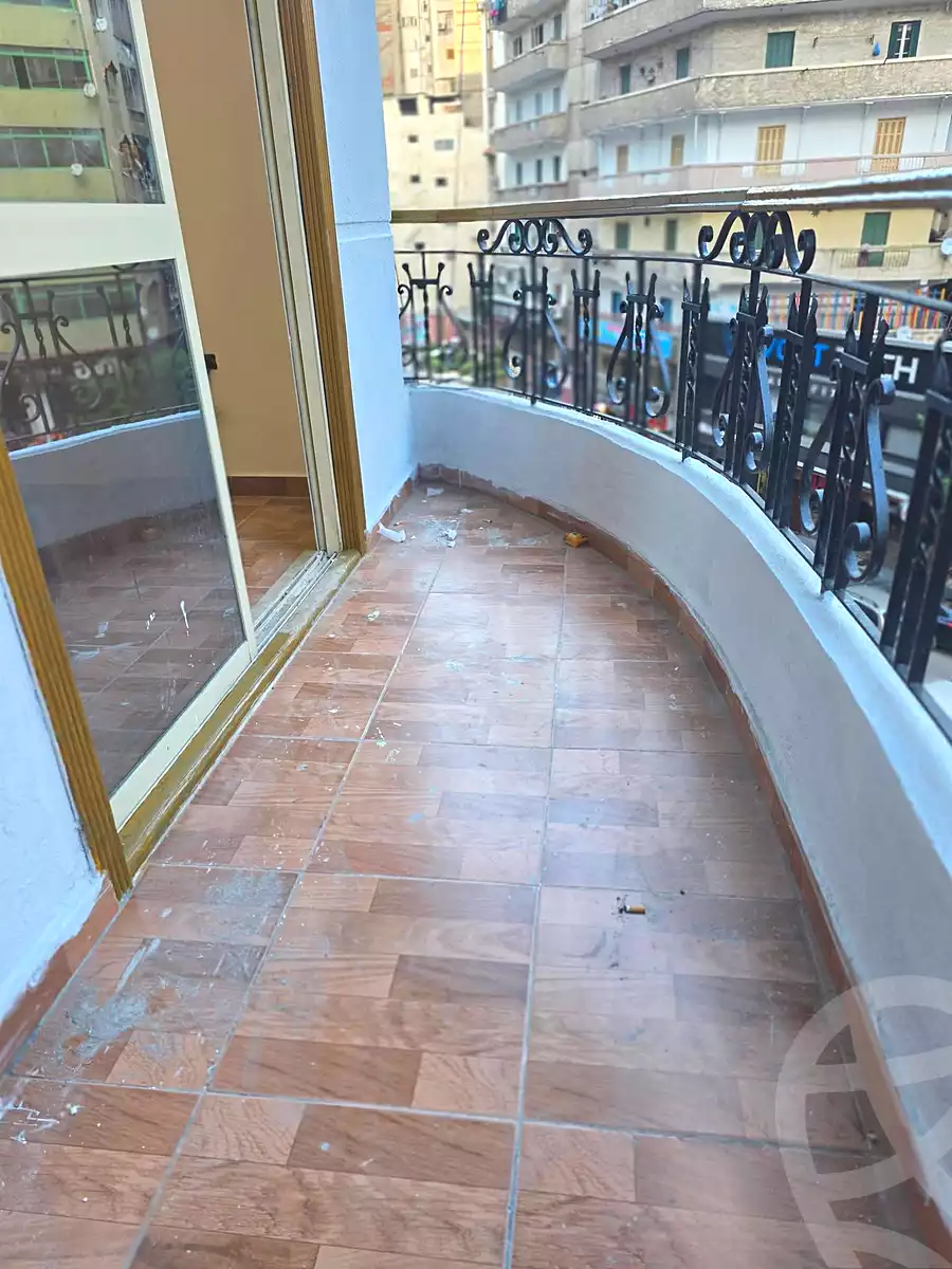 https://aqarmap.com.eg/ar/listing/7363616-for-sale-alexandria-sydy-bshr-sydy-bshr-bhry-gamal-abd-el-nasir-st