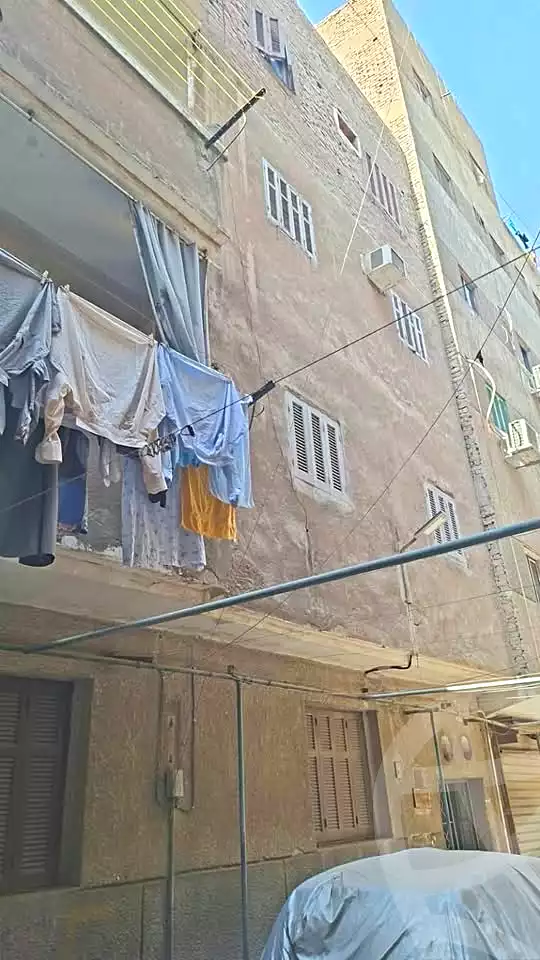 https://aqarmap.com.eg/ar/listing/7364020-for-sale-cairo-el-zaytun-lzytwn-lbhry-shr-lsbg