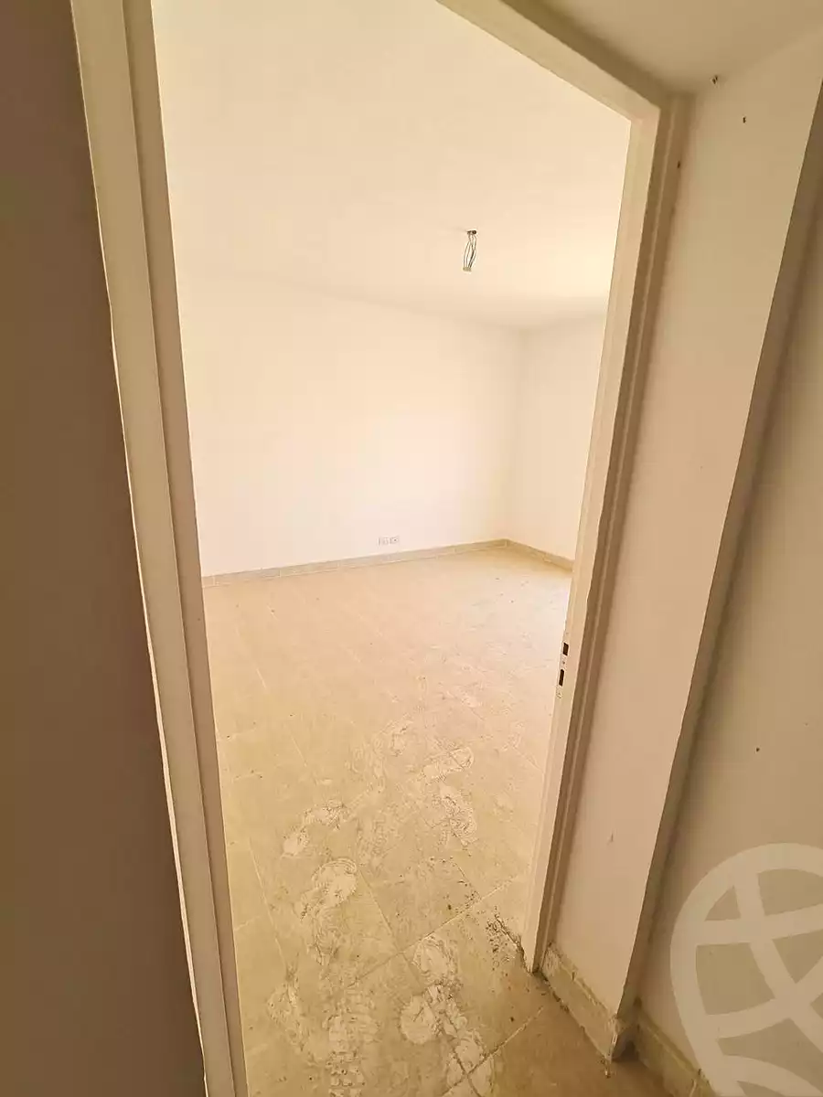 https://aqarmap.com.eg/ar/listing/7364997-for-sale-cairo-new-cairo-lrhb-city-phase-8