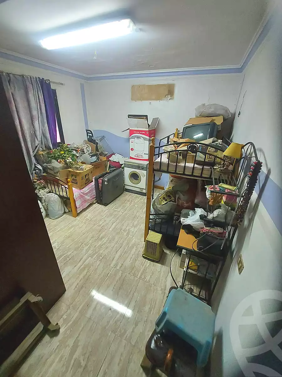 https://aqarmap.com.eg/ar/listing/7365375-for-sale-cairo-helwan-helwan-el-sharkeya-mostafa-safwat-st
