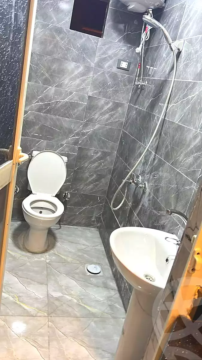 https://aqarmap.com.eg/ar/listing/7365430-for-rent-cairo-6th-of-october-el-ahyaa-neighborhood-1st-seventh-neighborhood