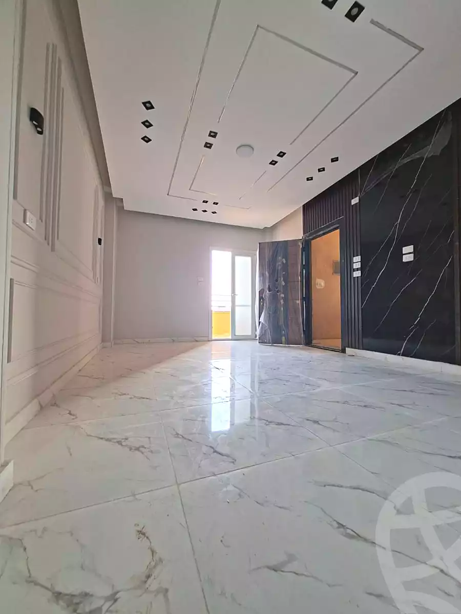 https://aqarmap.com.eg/ar/listing/7365508-for-sale-cairo-6th-of-october-el-ahyaa-neighborhood-2nd-divided-from-al-kafrawei-st
