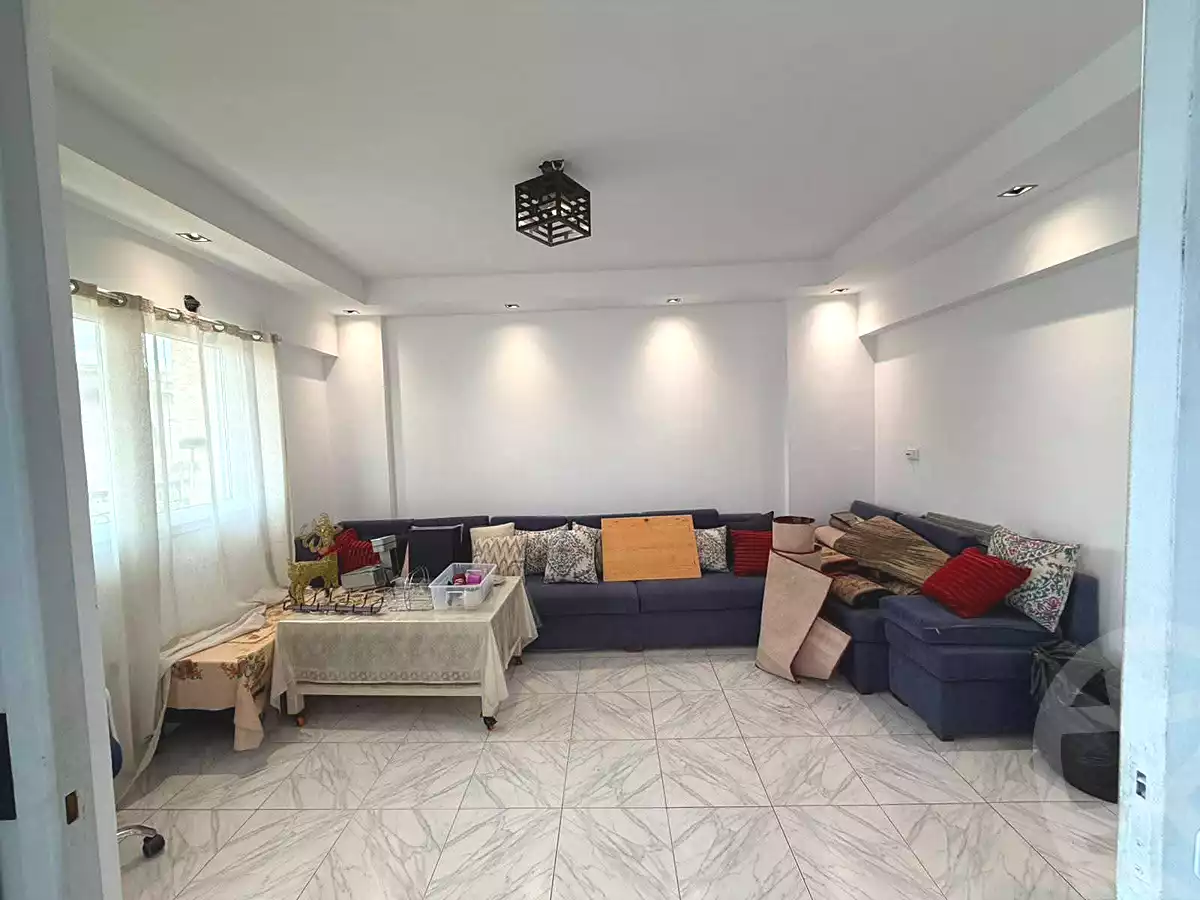 https://aqarmap.com.eg/ar/listing/7365583-for-sale-cairo-helwan-mohamed-sayed-ahmed-st