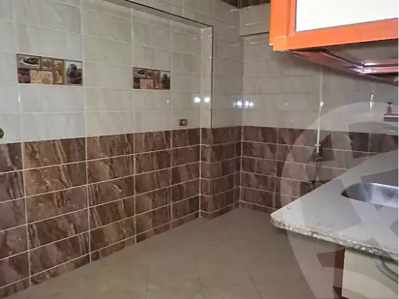 https://aqarmap.com.eg/ar/listing/7360300-for-sale-alexandria-lsywf-el-fanan-mohamed-othman-st