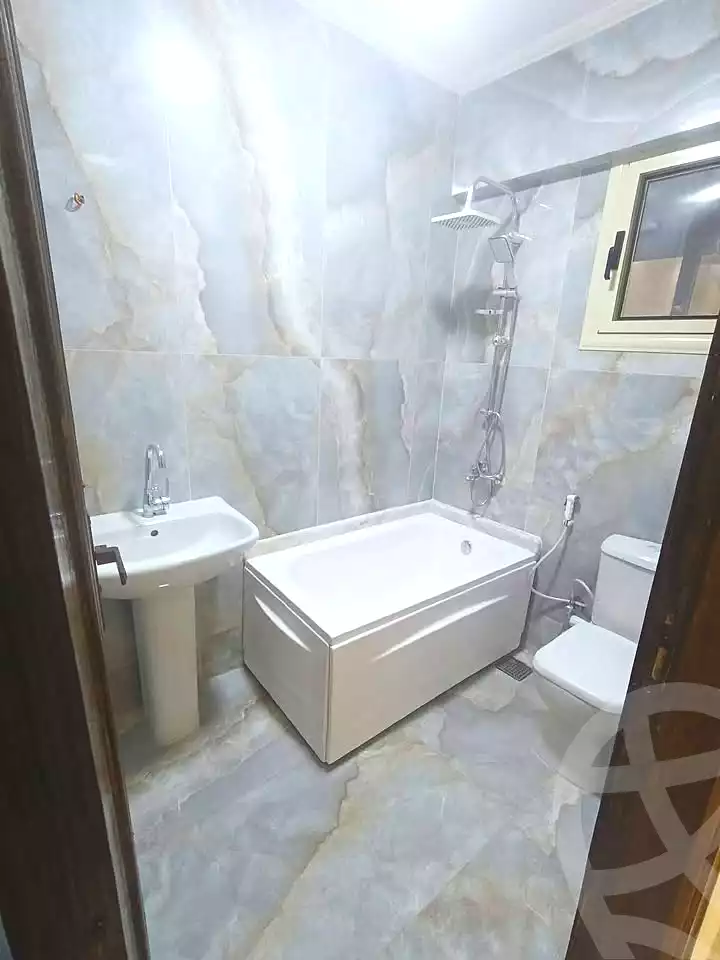 https://aqarmap.com.eg/ar/listing/7367615-for-sale-alexandria-sydy-bshr-sydy-bshr-qbly