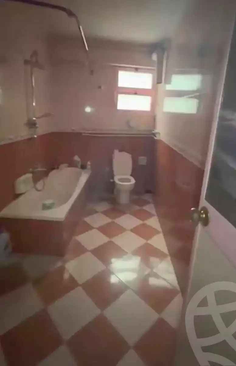 https://aqarmap.com.eg/ar/listing/7368155-for-sale-alexandria-el-asafra-shr-45