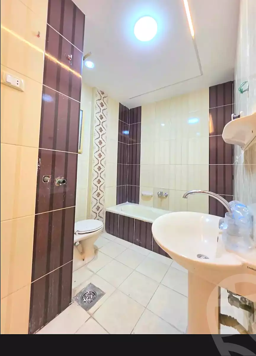 https://aqarmap.com.eg/en/listing/7368324-for-sale-alexandria-sydy-bshr-sydy-bshr-bhry-shr-mhmwd-l-yswy