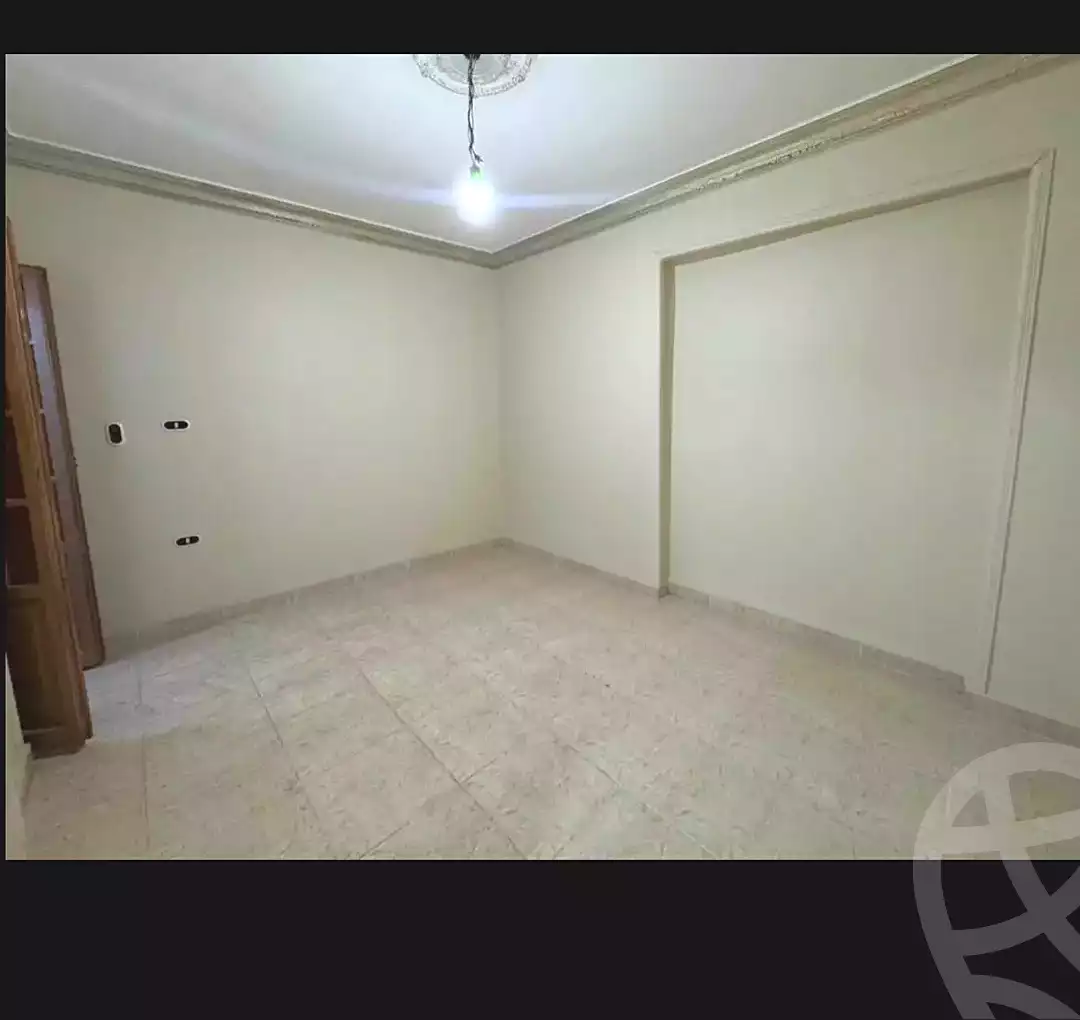 https://aqarmap.com.eg/ar/listing/7368395-for-sale-alexandria-miami-shr-jml-bd-lnsr