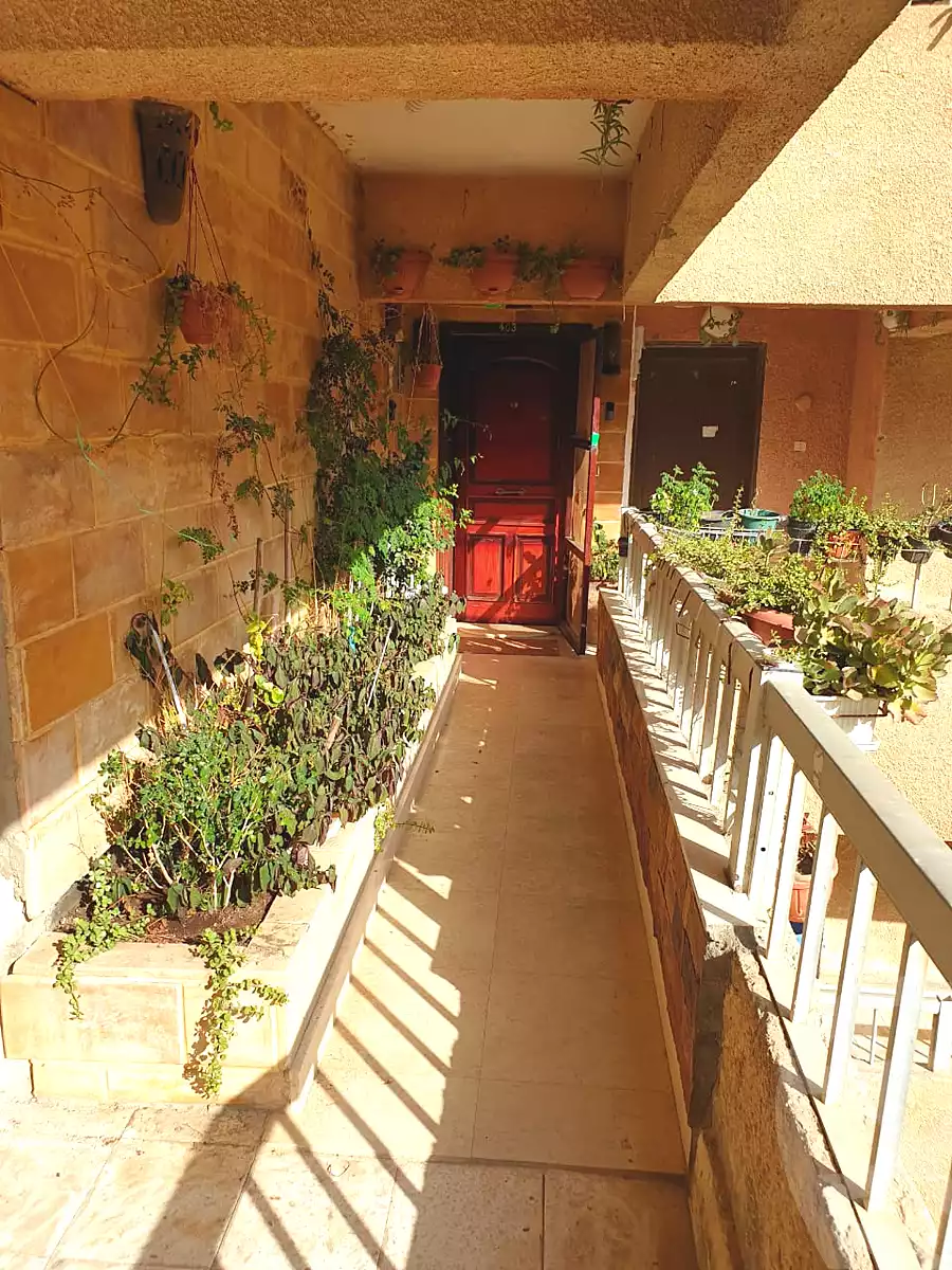 https://aqarmap.com.eg/ar/listing/7369196-for-sale-cairo-6th-of-october-hadaeq-october-el-fardoos-city-al-fardoos-st