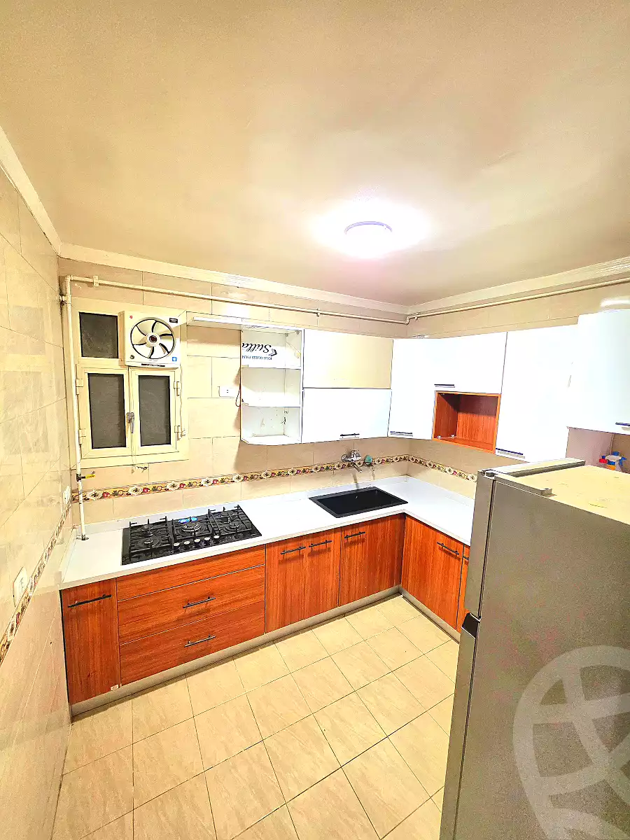 https://aqarmap.com.eg/ar/listing/7369431-for-sale-cairo-faisal-el-tawabeq-el-shaheed-ahmed-hamdy-st