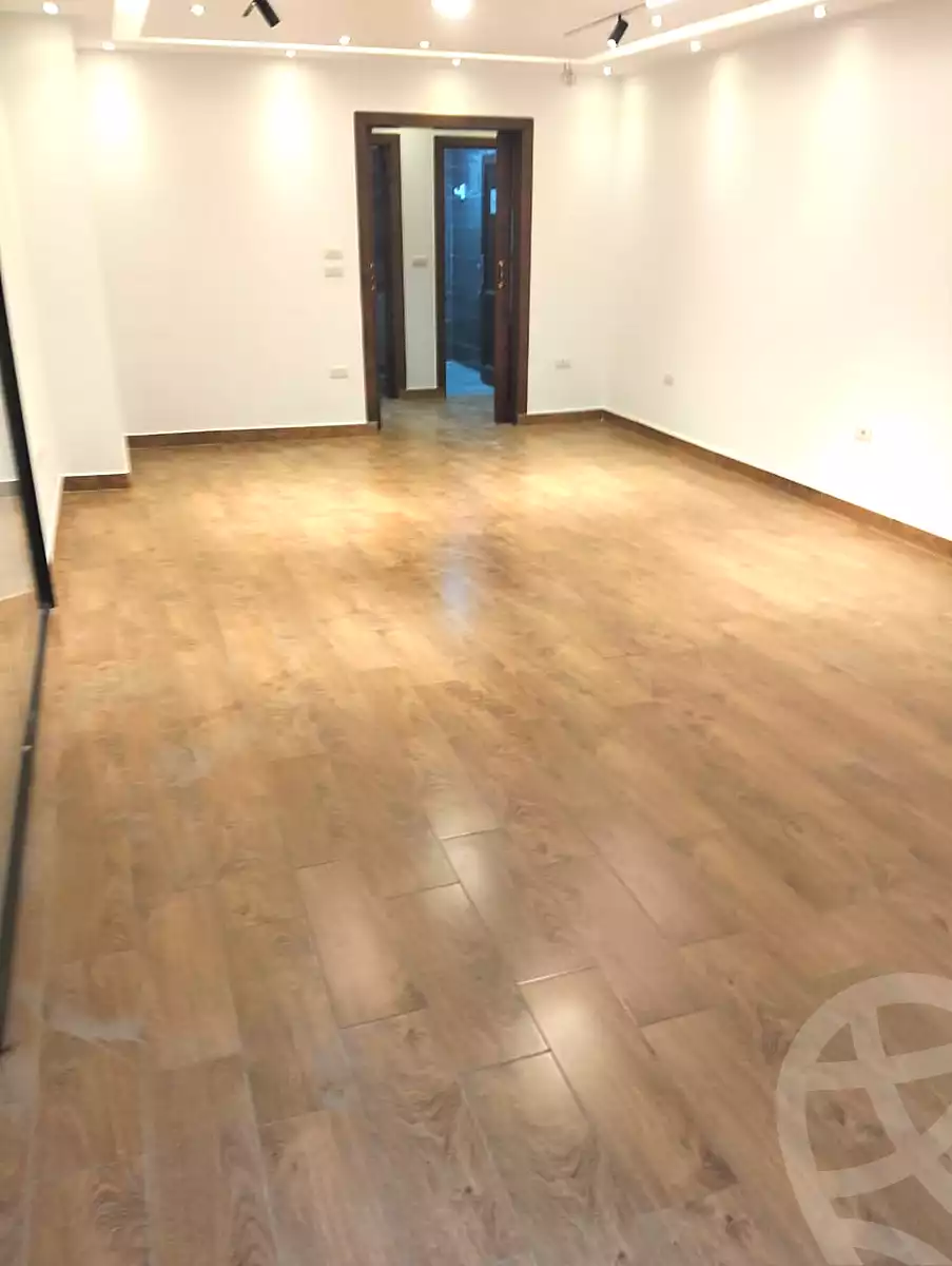 https://aqarmap.com.eg/en/listing/7369947-for-rent-cairo-el-maadi-compounds-rayhanah-plaza