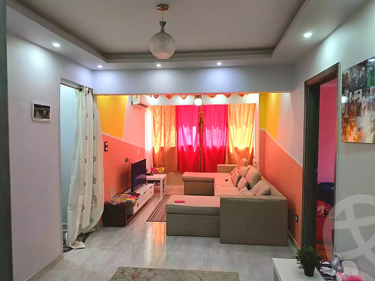 https://aqarmap.com.eg/ar/listing/7370011-for-sale-cairo-helwan-lmjwr-lrb-lmshrw-lmryky-street-104