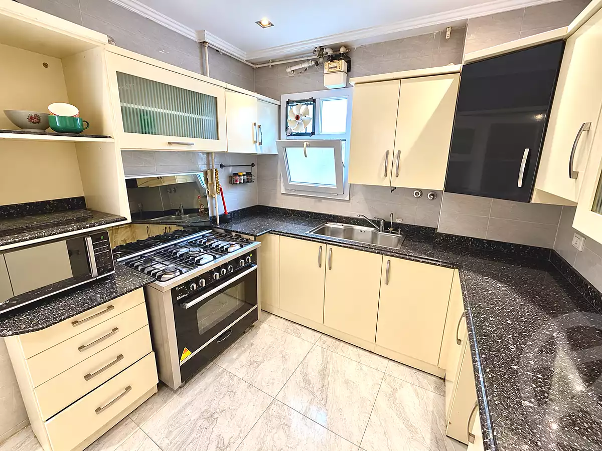 https://aqarmap.com.eg/ar/listing/7371809-for-sale-cairo-helwan-mohamed-sayed-ahmed-st