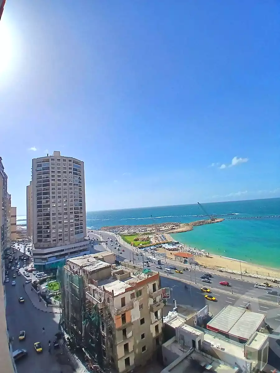 https://aqarmap.com.eg/ar/listing/7372452-for-sale-alexandria-sydy-bshr-sydy-bshr-bhry-shr-khld-bn-lwlyd