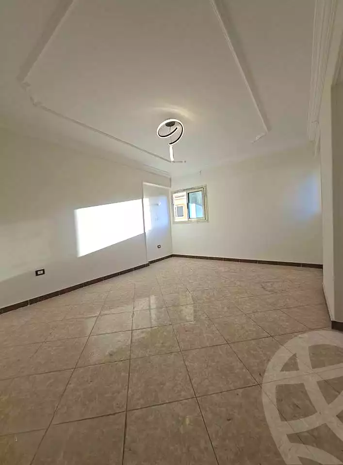 https://aqarmap.com.eg/ar/listing/7372785-for-sale-alexandria-el-asafra-l-sfr-bhry