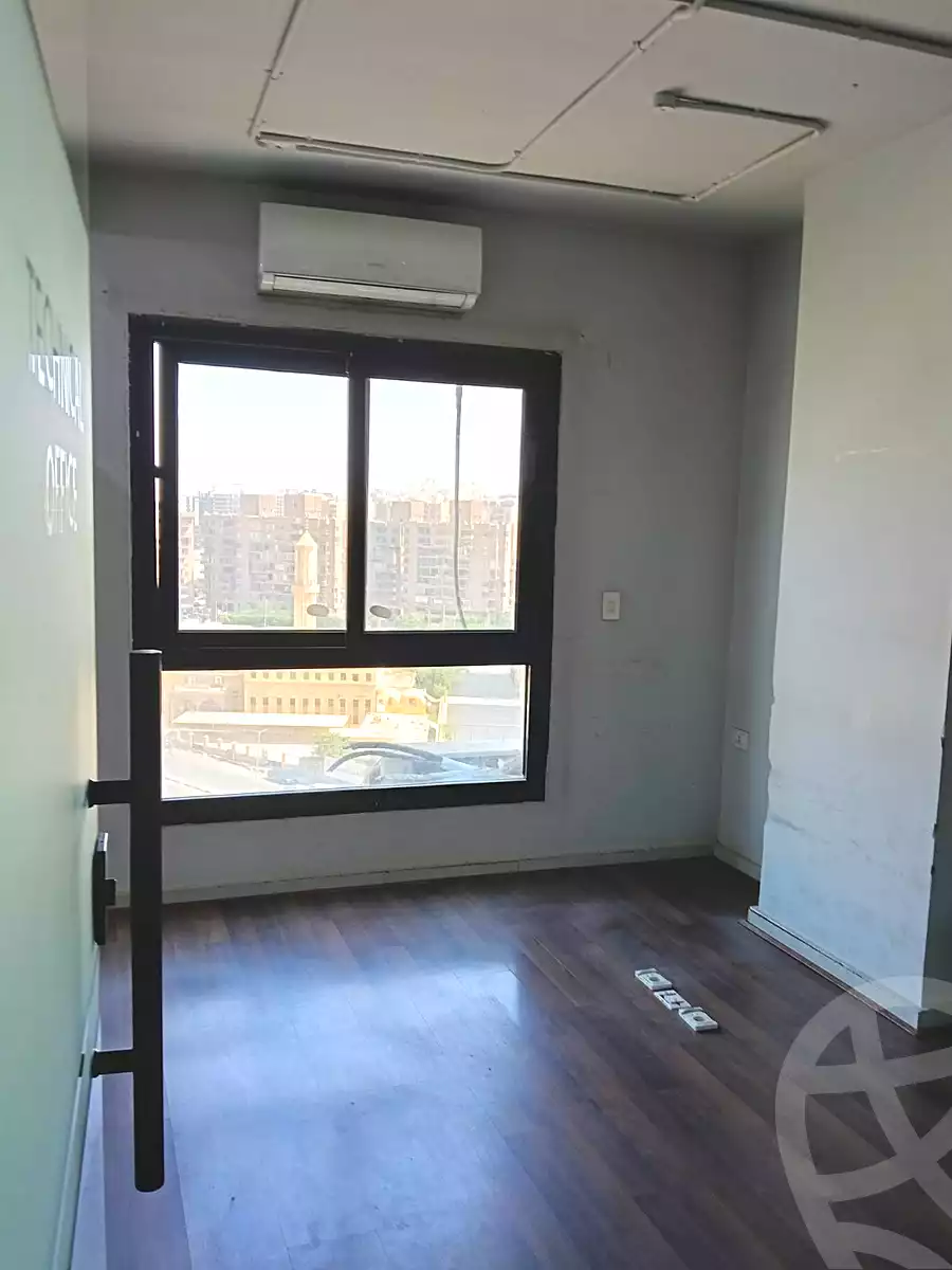 https://aqarmap.com.eg/ar/listing/7373002-for-rent-cairo-el-maadi-compounds-rayhanah-plaza