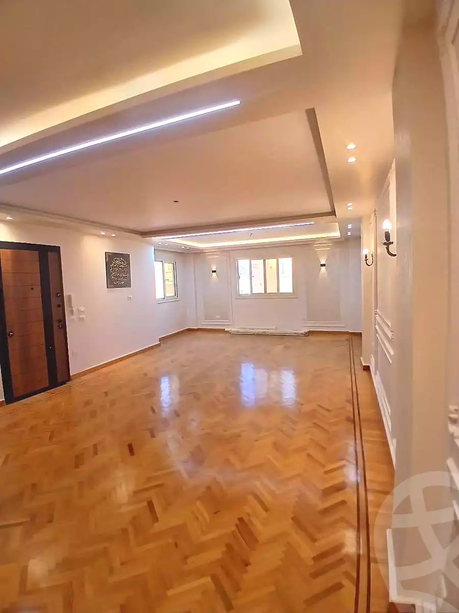 https://aqarmap.com.eg/ar/listing/7373062-for-sale-alexandria-ganaklis