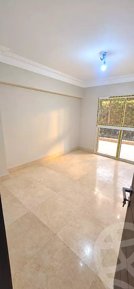https://aqarmap.com.eg/en/listing/7373209-for-sale-cairo-new-cairo-lrhb-city-mtdd-lrhb-phase-8