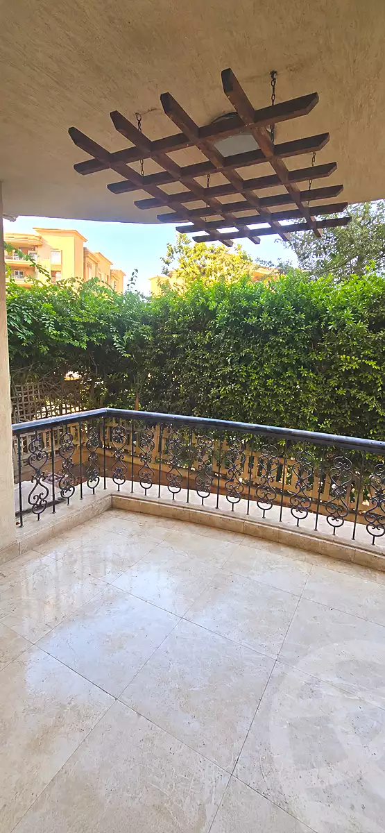 https://aqarmap.com.eg/en/listing/7373209-for-sale-cairo-new-cairo-lrhb-city-mtdd-lrhb-phase-8