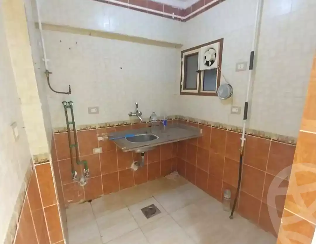 https://aqarmap.com.eg/en/listing/7373292-for-sale-alexandria-al-agamy-lbytsh-shahr-al-assal-st