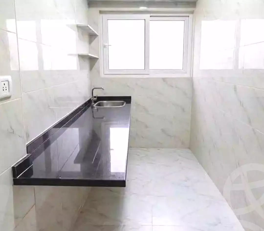 https://aqarmap.com.eg/ar/listing/7373563-for-sale-alexandria-el-asafra-shr-45