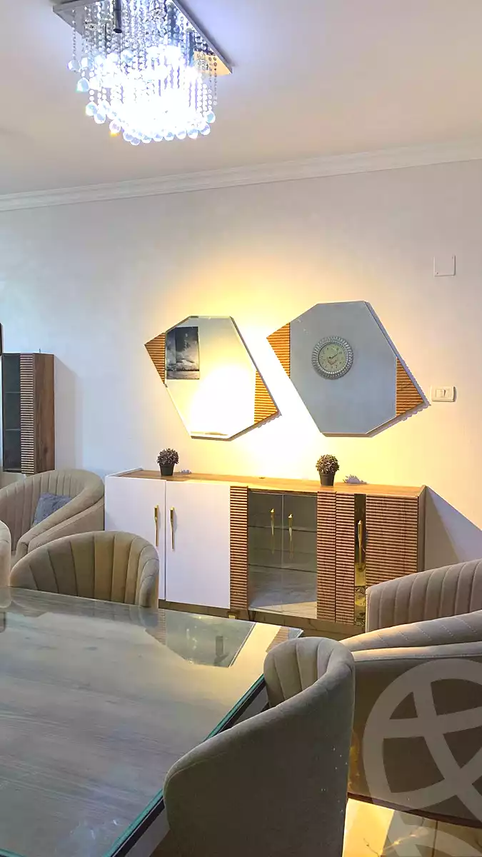 https://aqarmap.com.eg/ar/listing/7373797-for-rent-cairo-new-cairo-first-settlement-mhwr-mstfy-kml