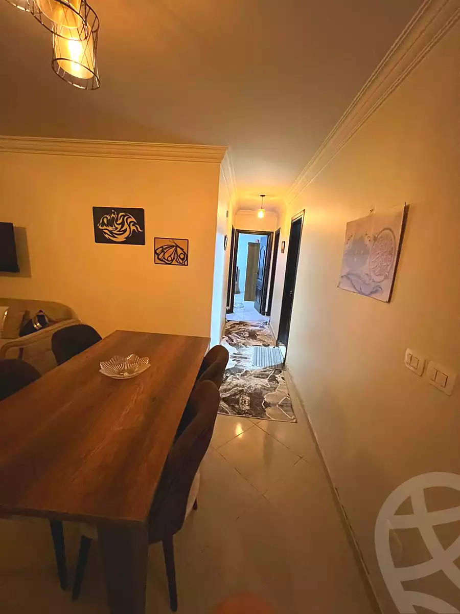 https://aqarmap.com.eg/ar/listing/7373861-for-sale-cairo-el-sheikh-zayed-city-el-hay-el-thany-ashaer-al-mostakbal-buildings