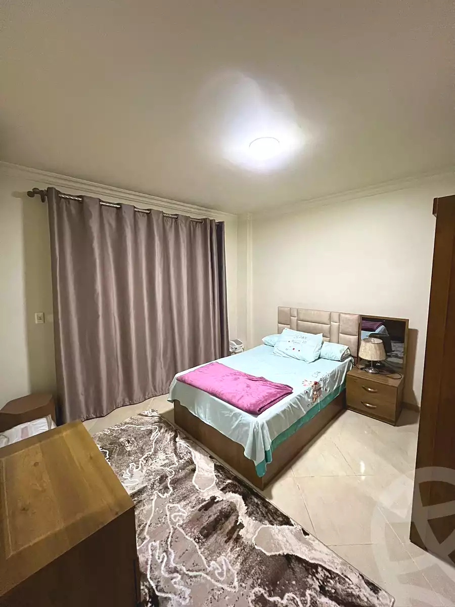 https://aqarmap.com.eg/ar/listing/7373861-for-sale-cairo-el-sheikh-zayed-city-el-hay-el-thany-ashaer-al-mostakbal-buildings