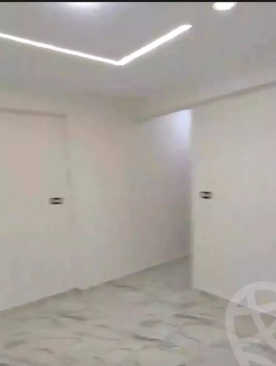 https://aqarmap.com.eg/ar/listing/7375814-for-rent-alexandria-new-miami-eskot