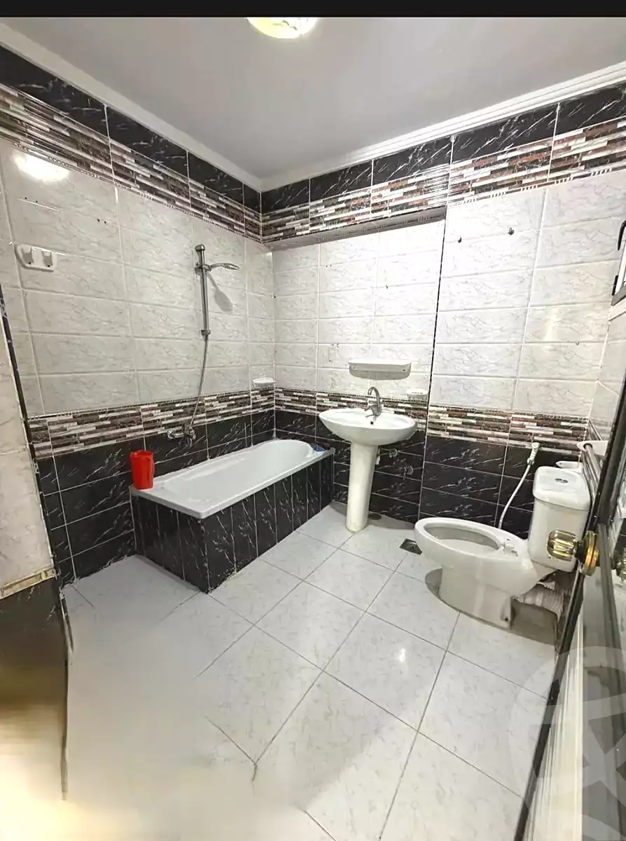 https://aqarmap.com.eg/ar/listing/7377593-for-sale-alexandria-moharram-bey