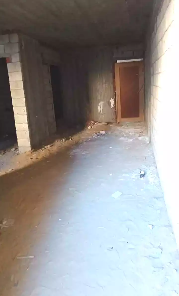 https://aqarmap.com.eg/ar/listing/7377785-for-sale-alexandria-al-agamy-lbytsh-el-hanafeya-st