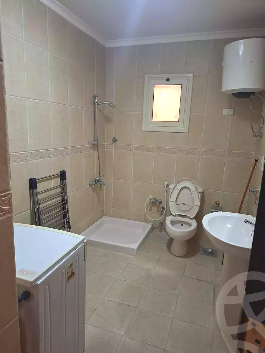 https://aqarmap.com.eg/ar/listing/7378640-for-sale-cairo-new-cairo-first-settlement-neighbourhood-3-ibn-wafed-st