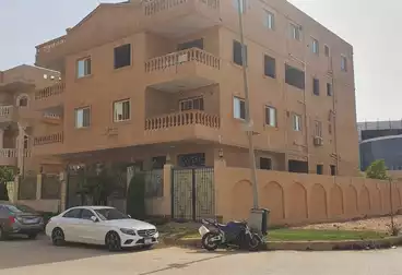 Apartments For sale - 3 rooms - floor 1