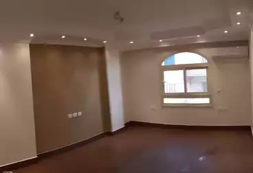 Apartments  For rent in Al Akhsheed St