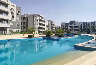 Apartment for sale with an area of ​​199 square meters, 35% down payment, in High City Obour Compound