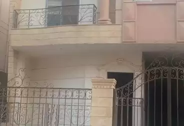 https://aqarmap.com.eg/ar/listing/4652229-for-sale-cairo-new-cairo-south-investors-el-nasr-st