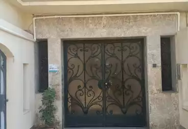 https://aqarmap.com.eg/en/listing/4726200-for-sale-new-cairo-gharb-arabella-selim-st