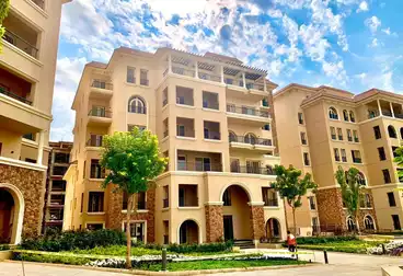 https://aqarmap.com.eg/en/listing/4733085-for-sale-cairo-new-cairo-compounds-90-avenue-mall-tabarak